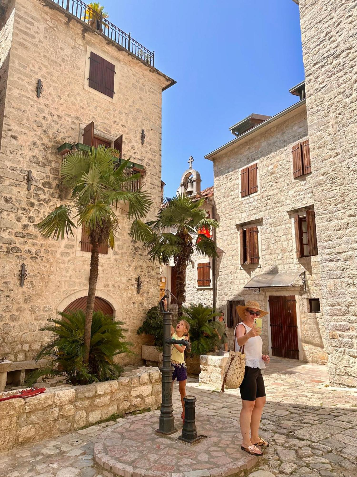 Novi Svet Apartment Kotor Exterior photo